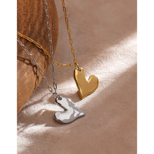 Load image into Gallery viewer, Love in paris Necklace
