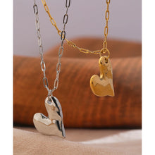 Load image into Gallery viewer, Love in paris Necklace
