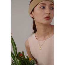 Load image into Gallery viewer, Water Cristal Necklace
