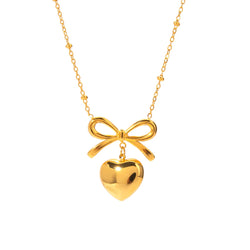 Amour Necklace