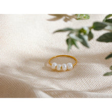 Load image into Gallery viewer, Pearls Ring
