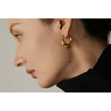 Load image into Gallery viewer, Louli Earrings
