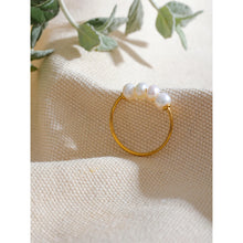 Load image into Gallery viewer, Pearls Ring
