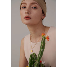 Load image into Gallery viewer, Water Cristal Necklace
